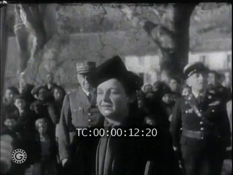 la princesse antoinette de monaco marraine d'un bataillon de Chasseurs Alpins