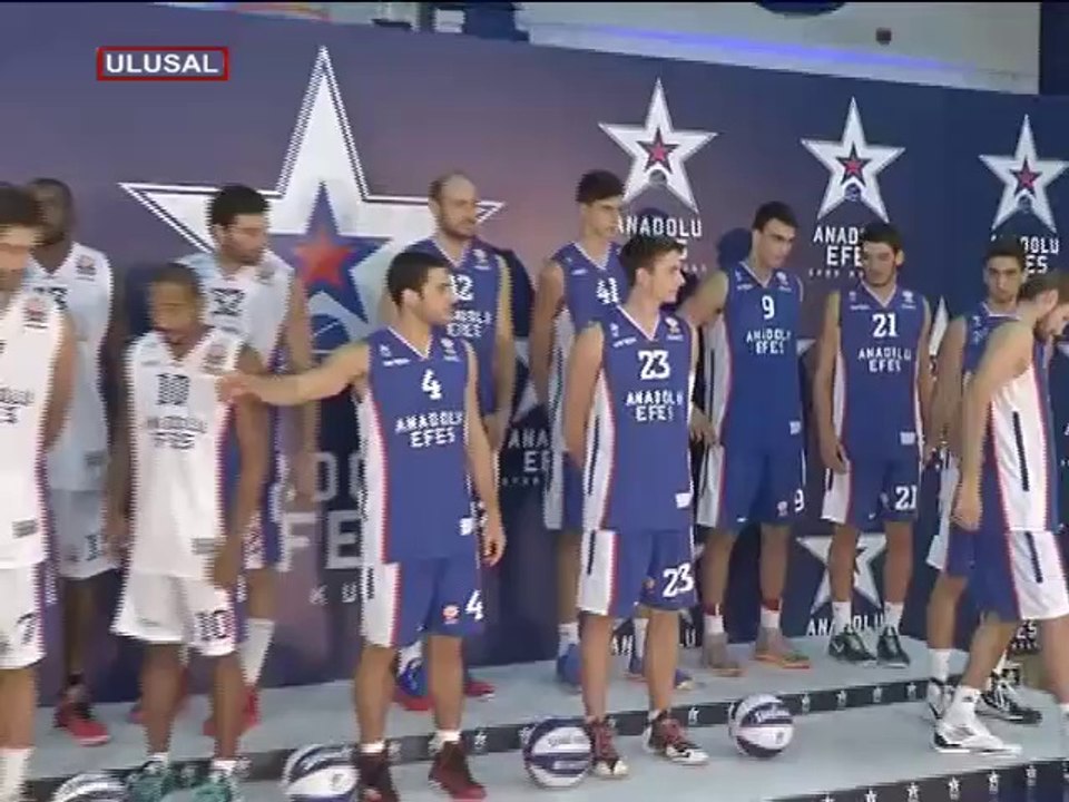 Efes takımını tanıttı