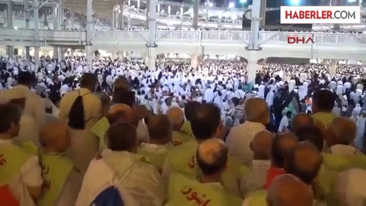 Türk Hacı Adaylarının Kabe Gözyaşları 1