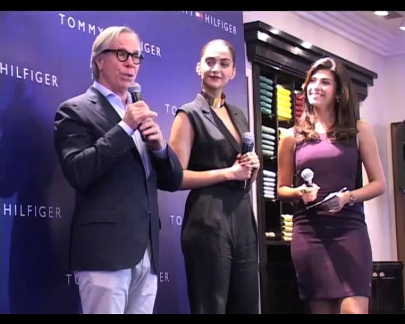 Sonam Kapoor is so Sexy says Tommy Hilfiger - video Dailymotion