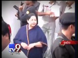 Tamil Nadu chief minister broke down while taking oath - Tv9 Gujarati