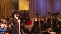 Le défilé Givenchy printemps-été 2015 en vidéo