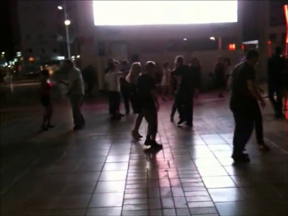 des danseurs  magnifique danse en israël