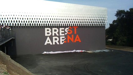 TRIDIT GANEOMP  ENTREZ EN VIBRATIONS  ARENA BREST