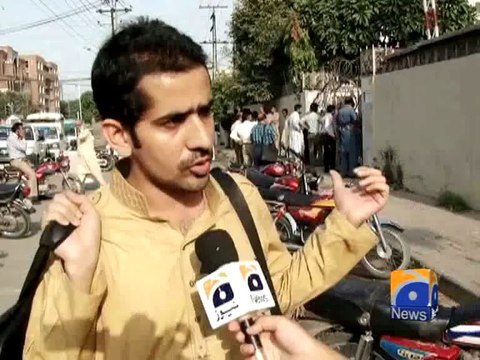 Fire at PTCL and spillover effects (Lahore) - Geo Reports - 29 Sep 2014