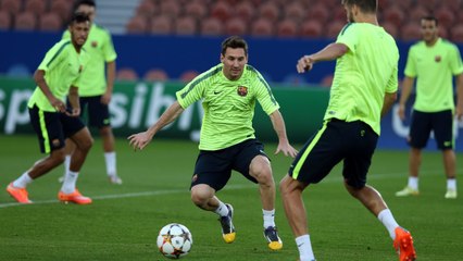 Training session at Parc des Princes