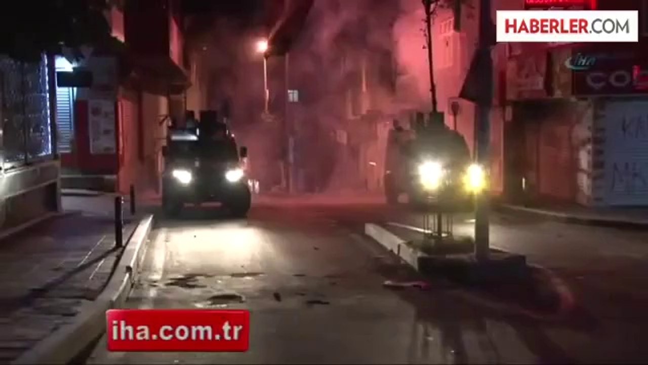 İstanbul'da Polise Ses Bombalı Saldırı