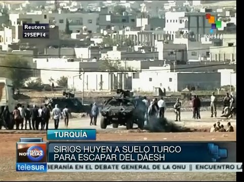 Sirios continúan llegando a Turquía huyendo de la violencia del EI