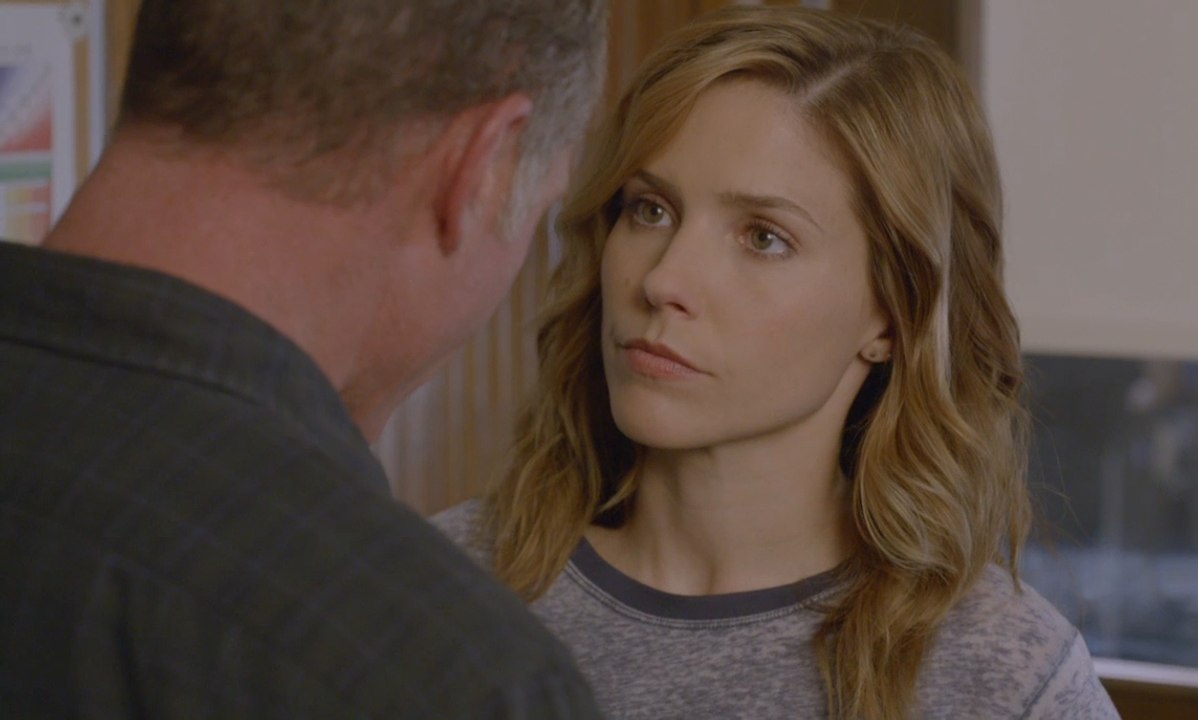 Chicago P.D.: Season 2 Sneak Peek Episode 2 Clip 2 w/ Sophia Bush, Jason Beghe