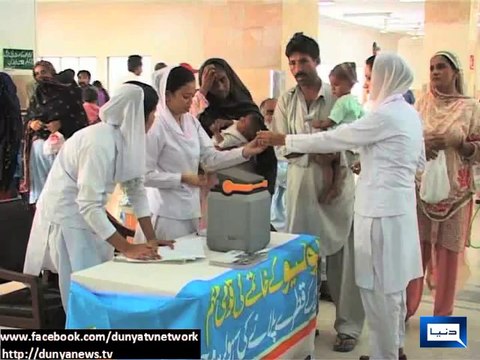 Dunya news-Karachi: Security miss causes delay in anti-polio drive