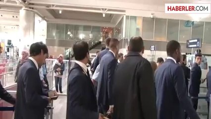 Galatasaray, Arsenal Maçı İçin Londra'ya Gitti