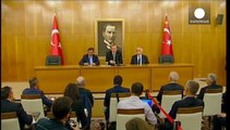 Turquía refuerza su frontera con Siria y se prepara para una posible ofensiva yihadista.