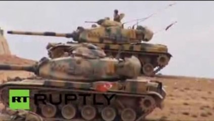 شاهد.. «تركيا» تنشر مدرعات قرب بلدة على الحدود السورية