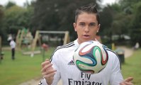 Il drague dans la rue déguisé en Cristiano Ronaldo