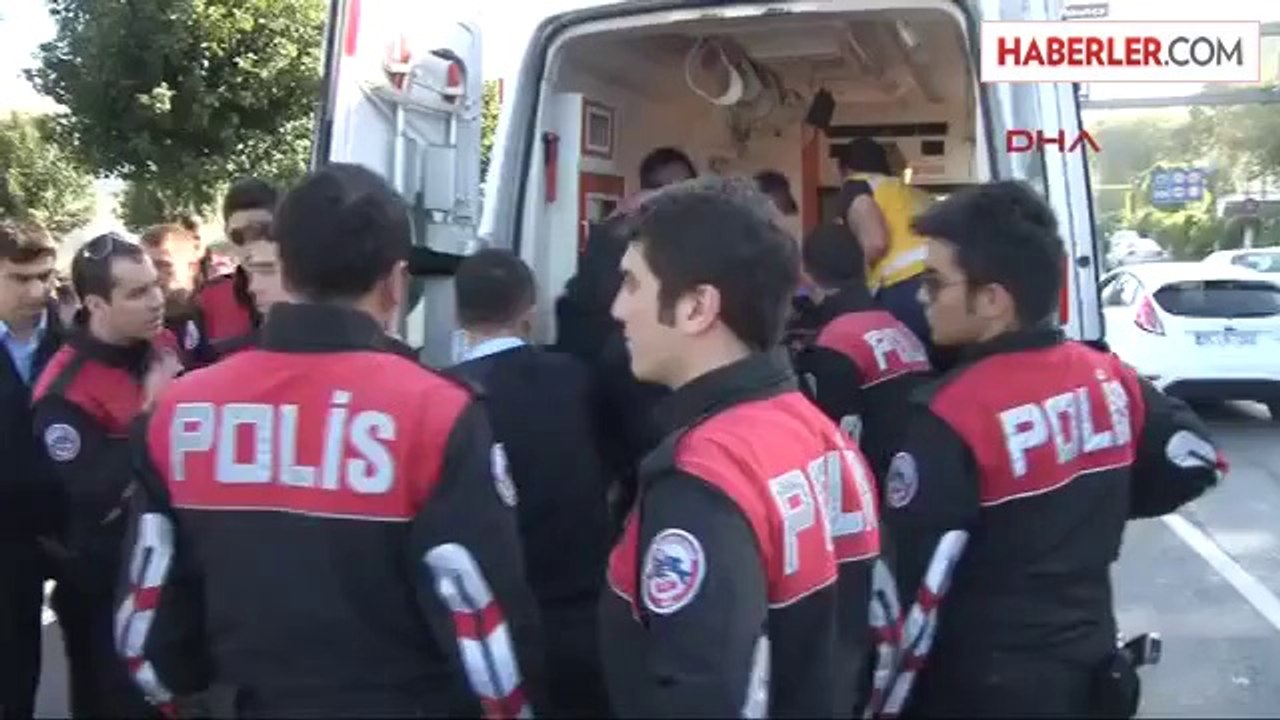 Beyoğlu'nda "Yunus" Ekibi Kaza Yaptı: 1 Polis Yaralı
