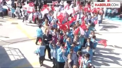 Müezzinoğlu, Öğrencilere Ağız ve Diş Sağlığı Seti Dağıttı