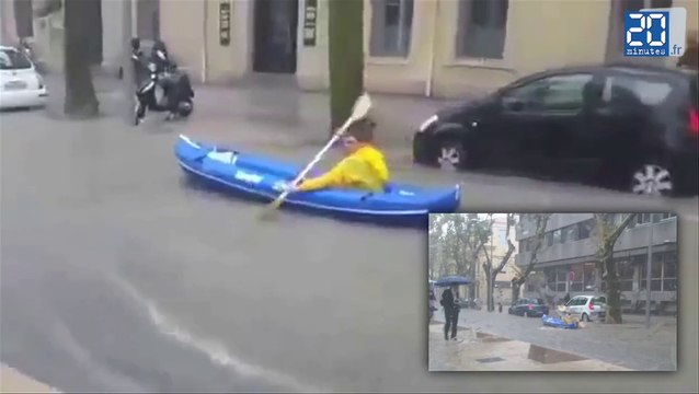 Ils se promènent en kayak dans les rues de Montpellier