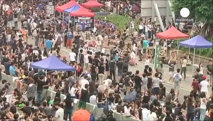 Hong Kong: Pechino "proteste illegali, Londra non si immischi"
