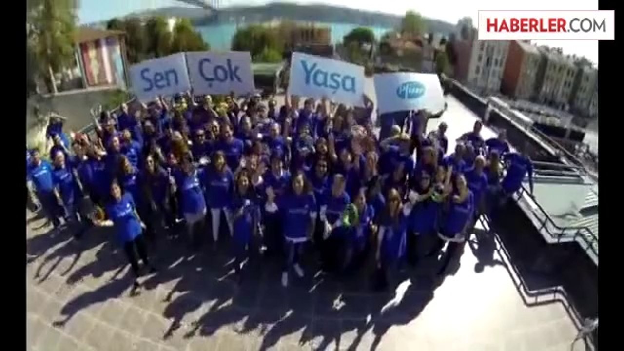 Havadan Görüntülerle - Pfizer Türkiye, " Sen Çok Yaşa Günü?nü Ortaköy Meydanı?nda Kutladı!