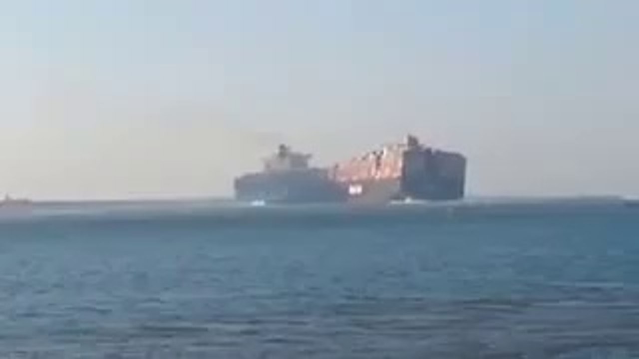 2 Ship Container Vessels Collide at Suez Canal