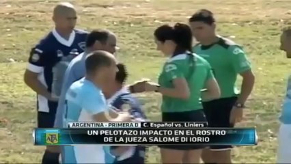 Bolada nocauteia árbitra na Argentina