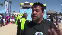 Concours de chiens surfeurs en Californie