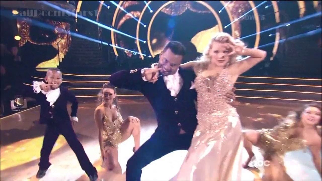 Alfonso Ribeiro & Witney - Quickstep - DWTS 19 (Movie Night)