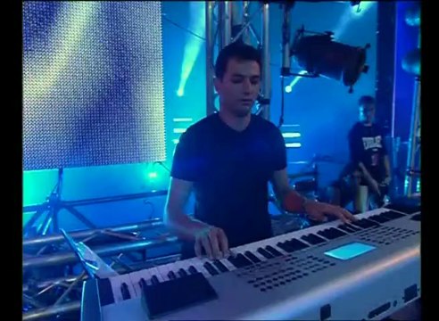 שרית חדד - אתה תותח בהופעה חיה