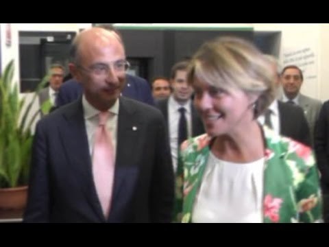 Napoli - Il ministro Lorenzin alla Banca di credito cooperativo (30.09.14)