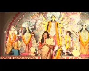 Watch Sushmita Sen Celebrates Durga Puja