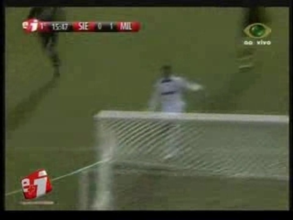 Premier but de Ronaldo avec le Milan AC
