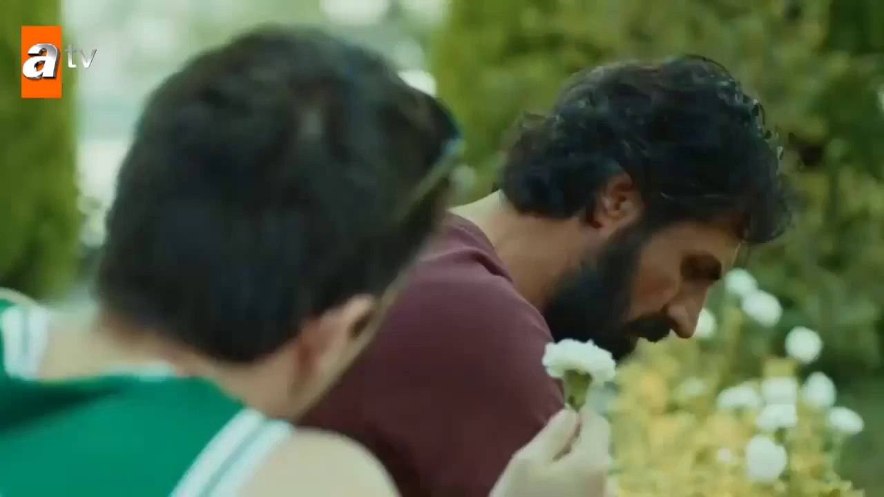 مسلسل القرنفل الأبيض - اعلان الحلقة 1 - مترجم إلى العربية