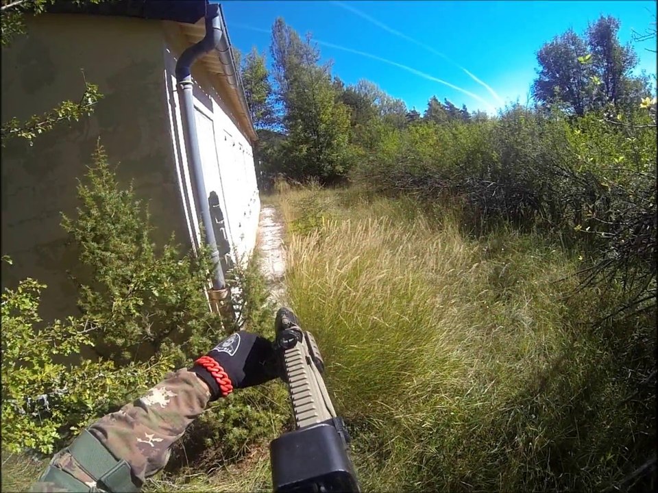 C.Q.B T16 airsoft // teste px4 tokyo marui // famas m4 colt // mac11 # asg # g&g #