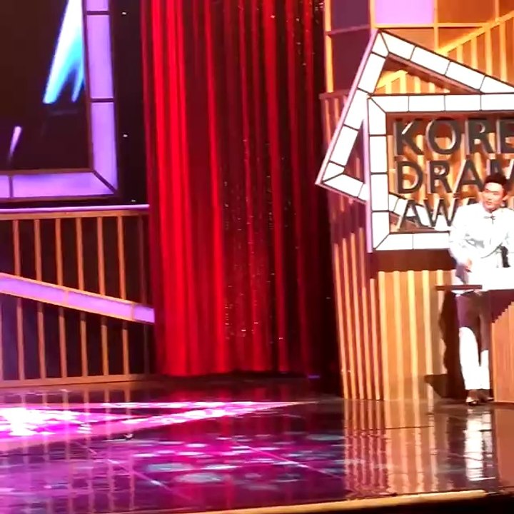 [FANCAM3] 141001 Kang Sora at Korea Drama Awards 2014