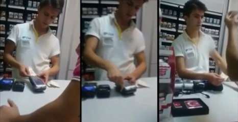 Kasiyerin Yaptıkları Sosyal Medyada Olay Yarattı