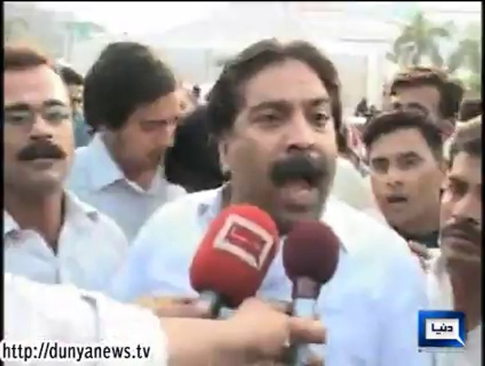 Dunya News-PML-N's Taufeeq Butt bashes protesters chanting 'go Nawaz go' in Wazirabad