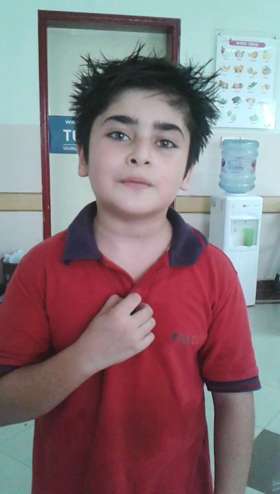 mujtaba singing very nice