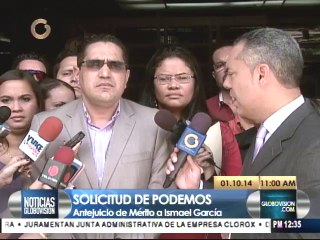 Consignan supuestas pruebas contra Ismael García en Fiscalía