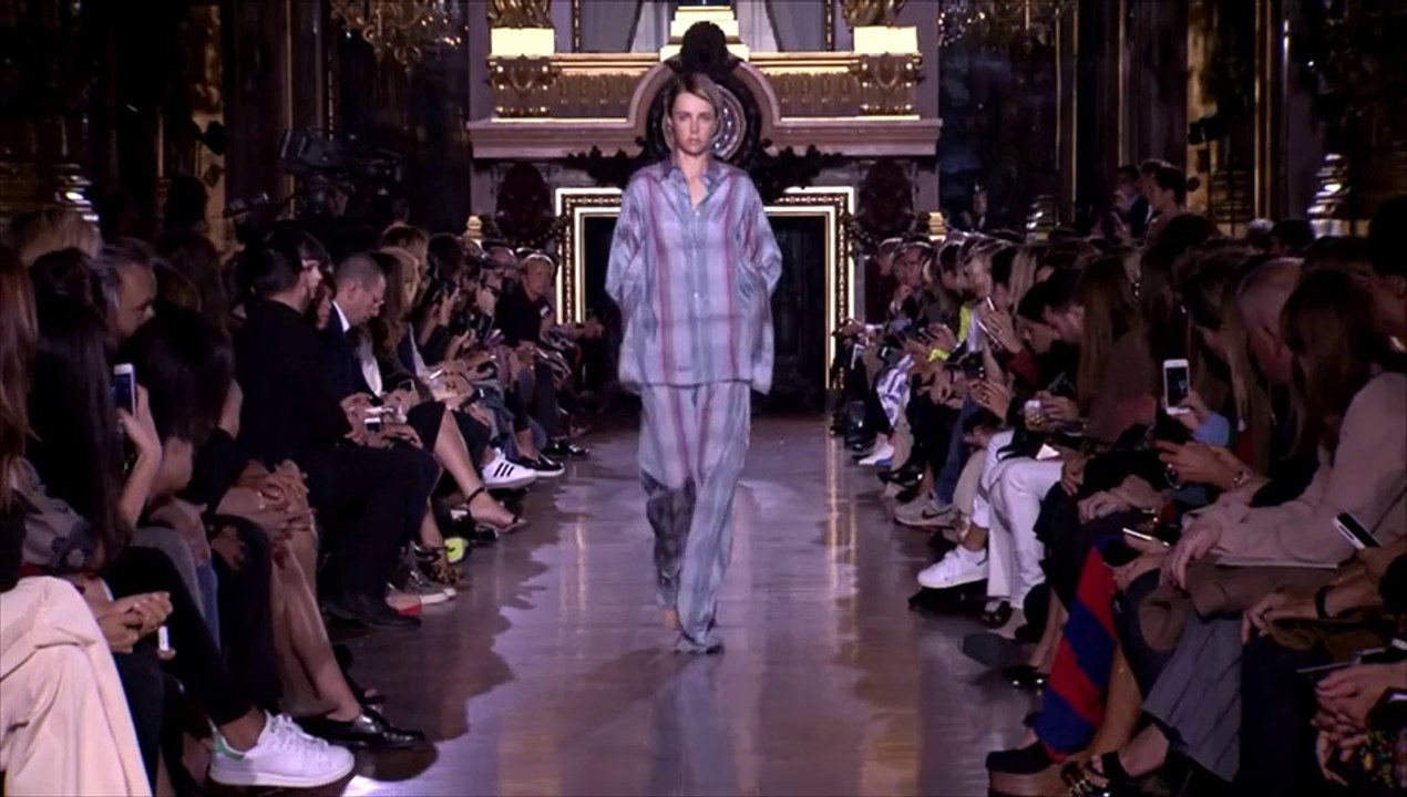 Stella McCartney Summer 2015 Show