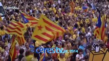 Manifestaciones ante los Ayuntamientos catalanes en defensa de la consulta del 9N