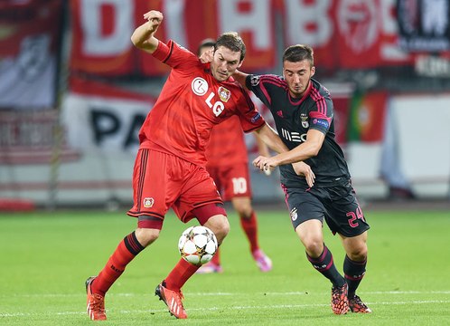 Julio Cesar falha em vitória do Bayer Leverkusen sobre Benfica