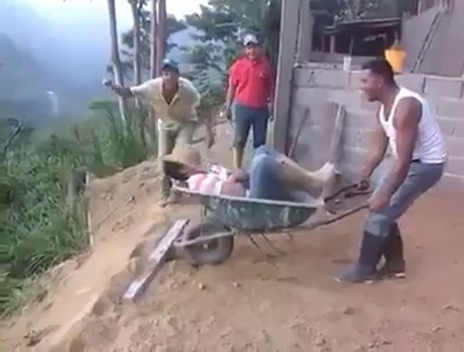 JAMAIS DURMA PERTO DE MALANDRO.
