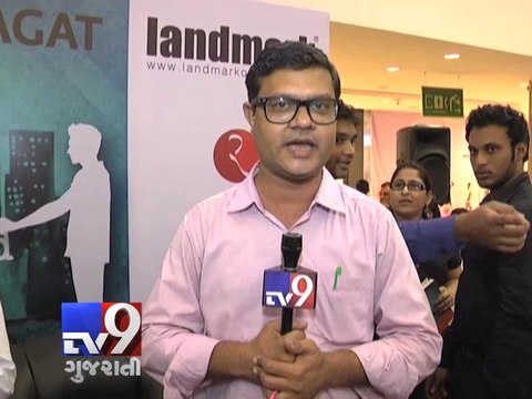 Author 'Chetan Bhagat' shares his views on Maharashtra Assembly Elections 2014, Mumbai - Tv9 Gujarati