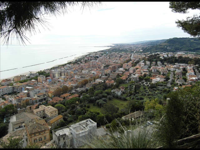 Video GROTTAMMARE (ASCOLI PICENO, MARCHE, ITALY)