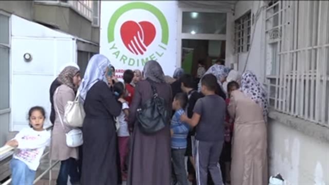 Yardımeli Derneği'nden Yetim Çocuklara Bayramlık