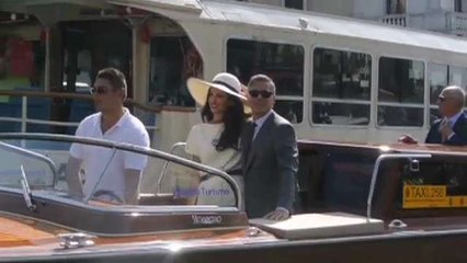 Tải video: Trending: Clooney Ties the Knot in Italy