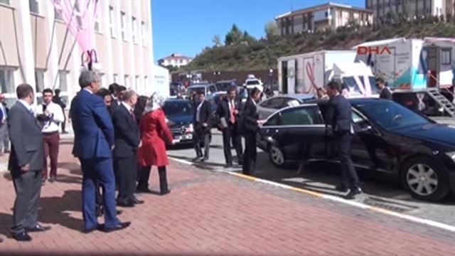 Sare Davutoğlu: Kadın Kanser Hastalarının Dörtte Biri Meme Kanseri