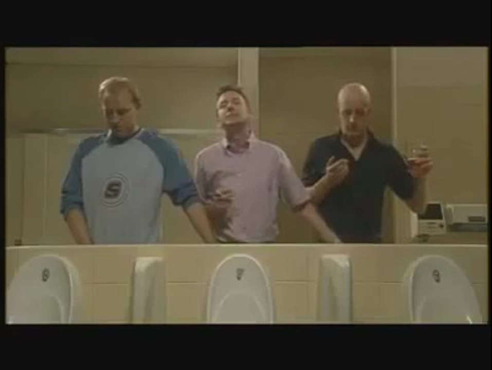 3 IDIOTS in Toilet Very Very Very Funny
