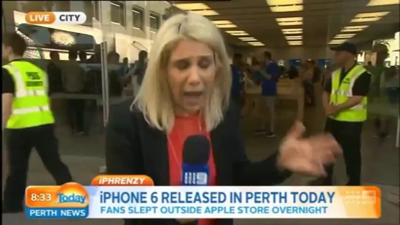 First iPhone 6 sold in Perth is dropped by kid during an interview