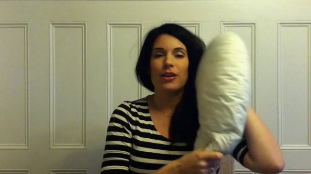 Choosing a Best Pregnancy Pillow - Leachco Full Body Pillow Review